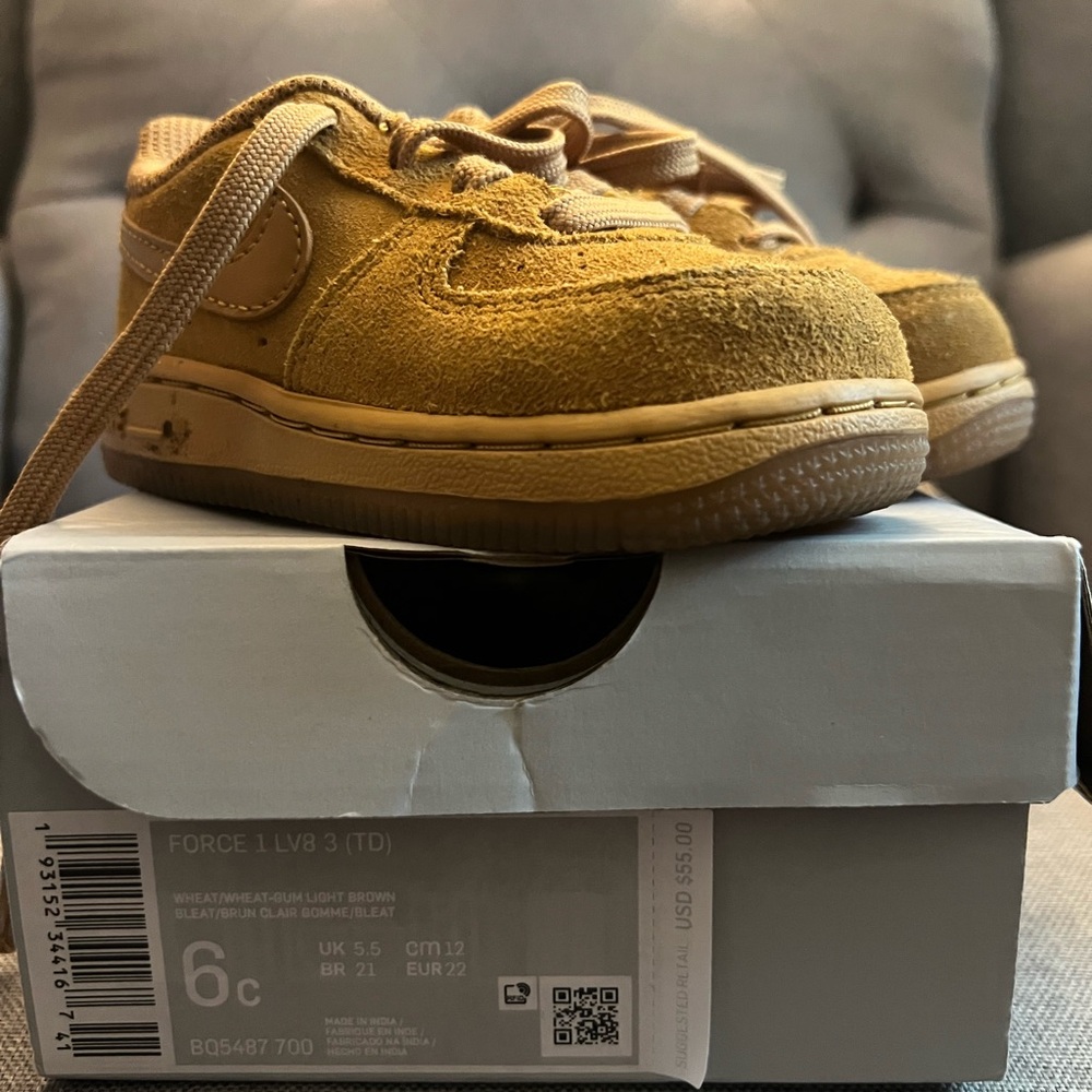 Nike Kids Force 1 LV8 Sneakers in Wheat